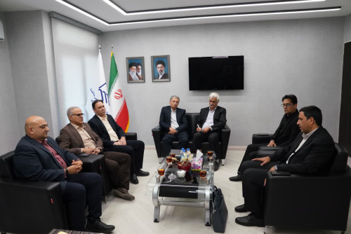 گزارش تصویری/انتخاب کاشان به&zwnj;عنوان دومین میزبان جایزه شیخ بهایی